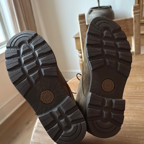 UGG Men’s Biltmore Mid Boot - Picture 5 of 5